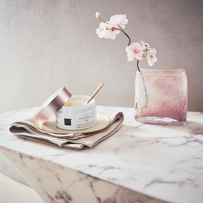 Exfoliant corps Rituals The Ritual Of Sakura 250 g 1
