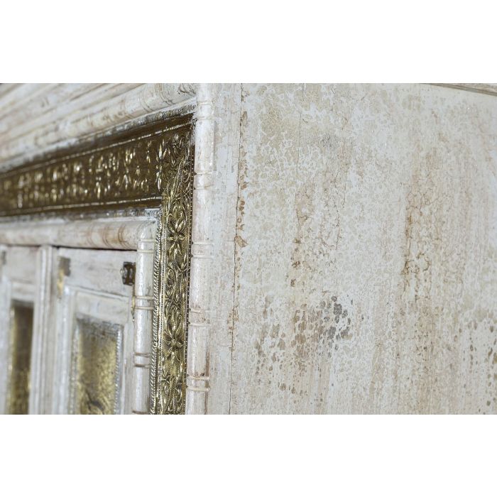 GINER Y COLOMER Armoire en Bois de Manguier Blanc Vieilli avec Finition Craquelé et Détails en Bronze 3 GINER Y COLOMER Armoire en Bois de Manguier Blanc Vieilli avec Finition Craquelé et Détails en Bronze 3