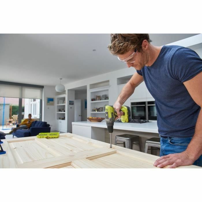 Set de forage et accessoires Ryobi R18DD3 4