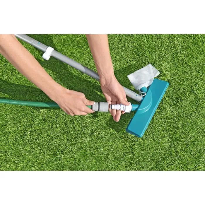 Bestway - Kit de nettoyage Aquaclear pour piscine - Épuisette, flotteur chimique, aspirateur, bandelettes de test, patch de réparation - Jusqu'à 3.96 m