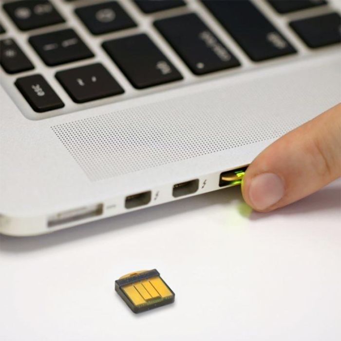 Yubico YubiKey 5 Nano 1