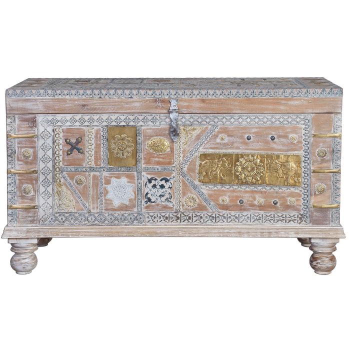 GINER Y COLOMER Coffre en bois massif de manguier couleur blanc vieilli avec détails en bronze - Dimensions 100x40x57 cm 1 GINER Y COLOMER Coffre en bois massif de manguier couleur blanc vieilli avec détails en bronze - Dimensions 100x40x57 cm 1