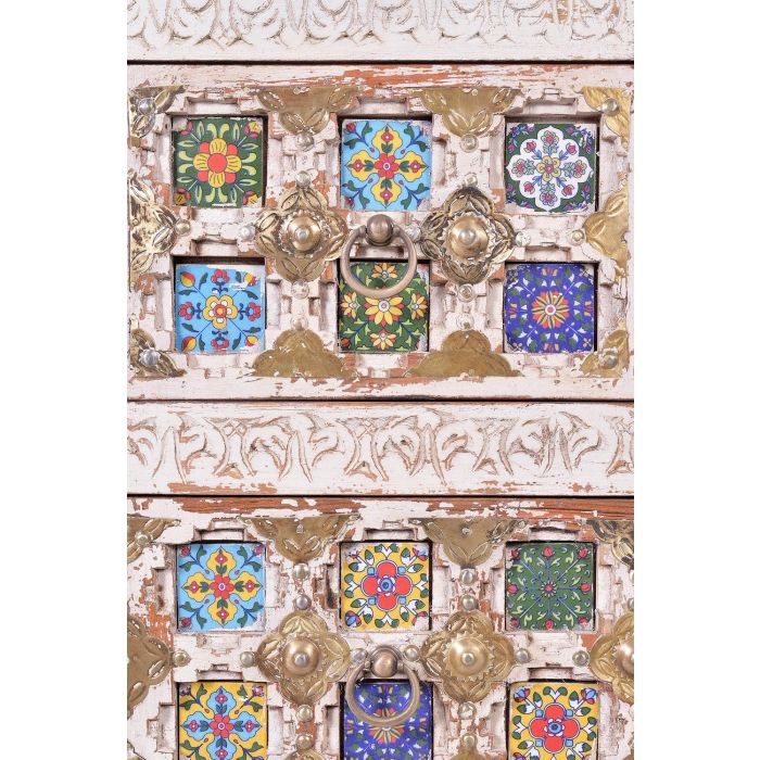 GINER Y COLOMER Commode 4 tiroirs en bois de manguier avec détails en céramique et bronze - Couleur blanc vieilli - 90 x 90 x 40 cm 3 GINER Y COLOMER Commode 4 tiroirs en bois de manguier avec détails en céramique et bronze - Couleur blanc vieilli - 90 x 90 x 40 cm 3