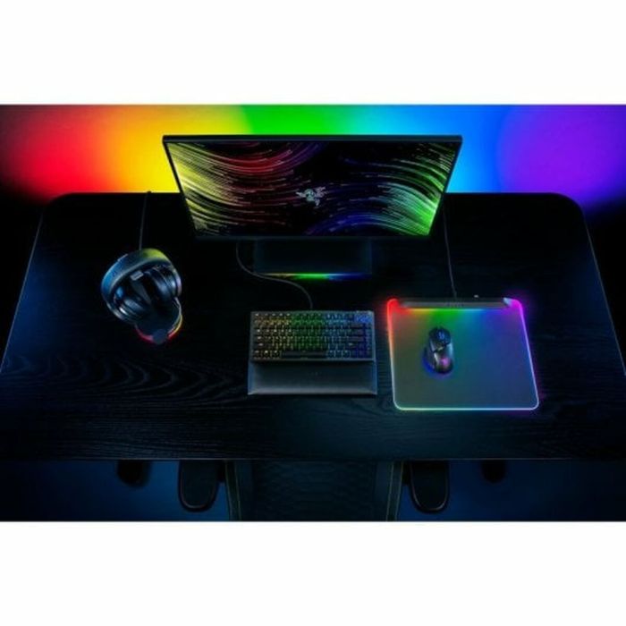 Tapis Gaming avec Eclairage LED Razer Firefly V2 Pro 1 Tapis Gaming avec Eclairage LED Razer Firefly V2 Pro 1
