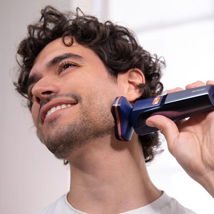 Rasoir électrique Cecotec PrecisionCare Aluminium LED, titane, 2 vitesses, 2h batterie 2