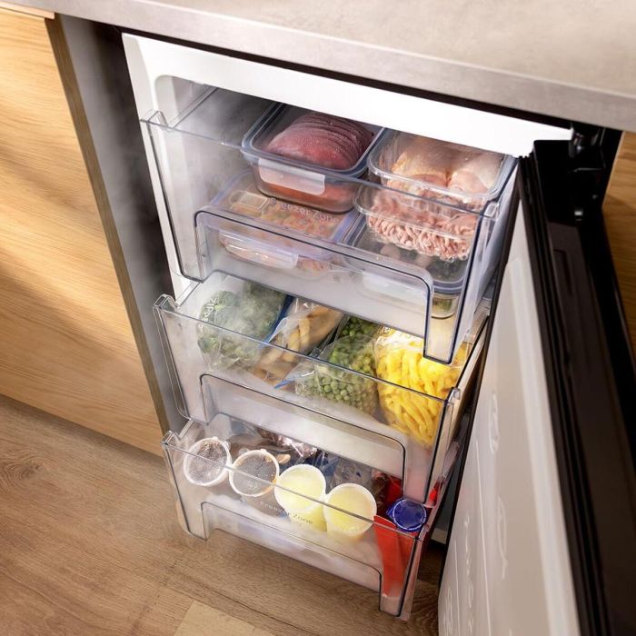 Congélateur vertical Cecotec 87 L Bolero CoolMarket TF 87 Inox classe E 6 Congélateur vertical Cecotec 87 L Bolero CoolMarket TF 87 Inox classe E 6