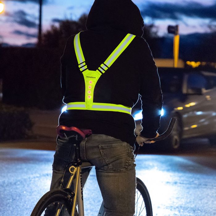 Harnais de Sport avec Lumières LED Lurunned InnovaGoods 6 Harnais de Sport avec Lumières LED Lurunned InnovaGoods 6