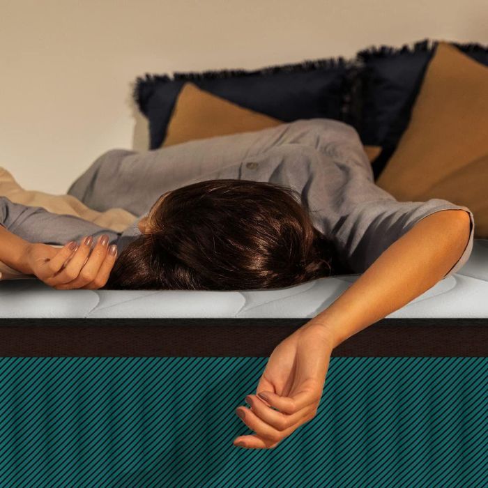 Matelas à ressorts ensachés Cecotec Flow 7900 Hybrid 135x190 cm viscoélastique respirant 1