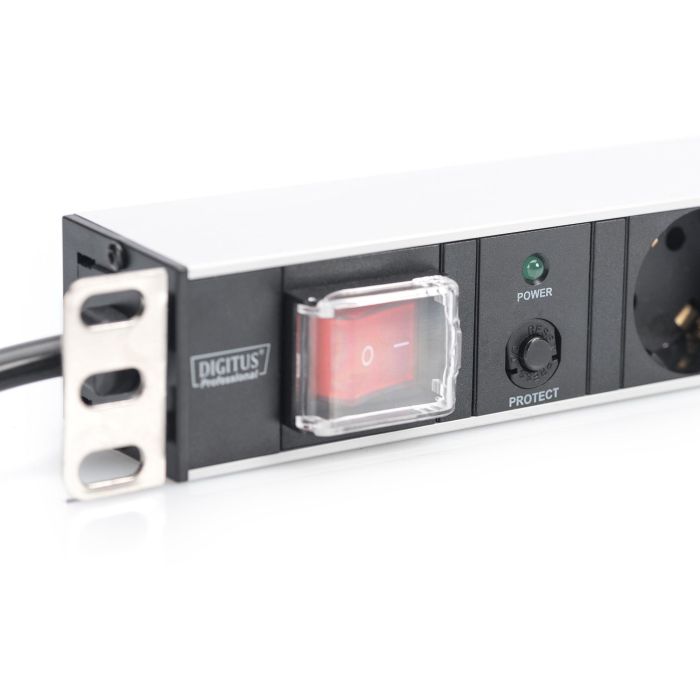 DIGITUS Steckerleiste 1HE 7fach Ü-Schutz Alu 2m Zuleitung 4