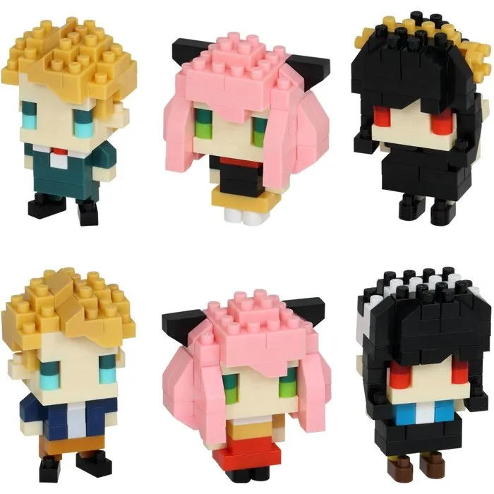 Nanoblock NBS37S - Boîte Cadeau Spy Family avec Bricks de 5 mm et Figurines Miniatures - BANDAI - Set de Construction de Précision