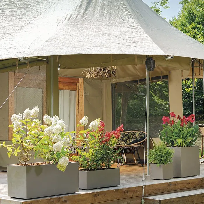 Deroma Millennium Pot de fleurs carré avec réserve d'eau et roulettes, 80 litres 49 cm, couleur marron