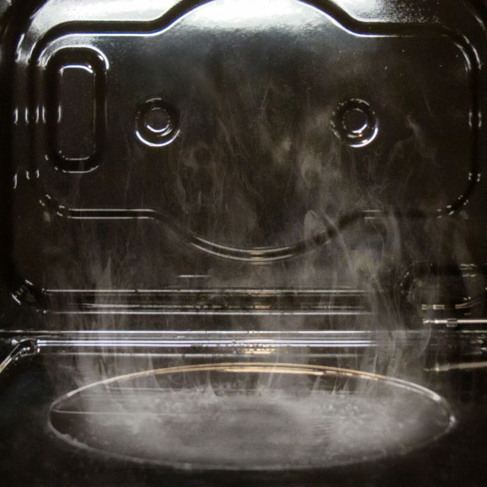 Four Cecotec Bolero Hexa C126000 2800 W 77 L Noir 2