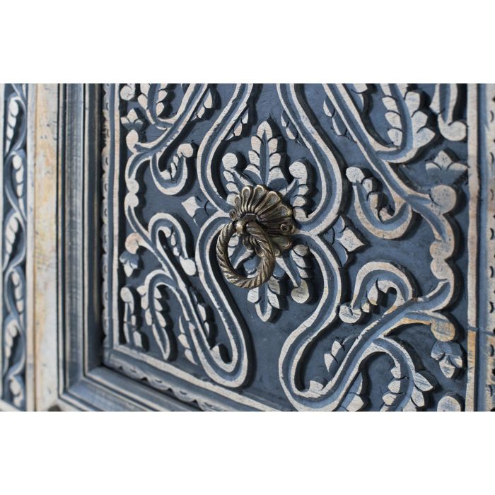 GINER Y COLOMER Buffet blanc et bleu avec 3 tiroirs et 4 portes en bois de manguier massif, finition lavée, artisanat sculpté, dimensions: 50 cm de large 5