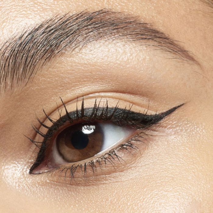 Masque à sourcils Catrice Colour Fix Nº 020 Medium Brown 5 ml 1 Masque à sourcils Catrice Colour Fix Nº 020 Medium Brown 5 ml 1