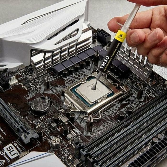 Seringue à pâte thermique Corsair TM30 1