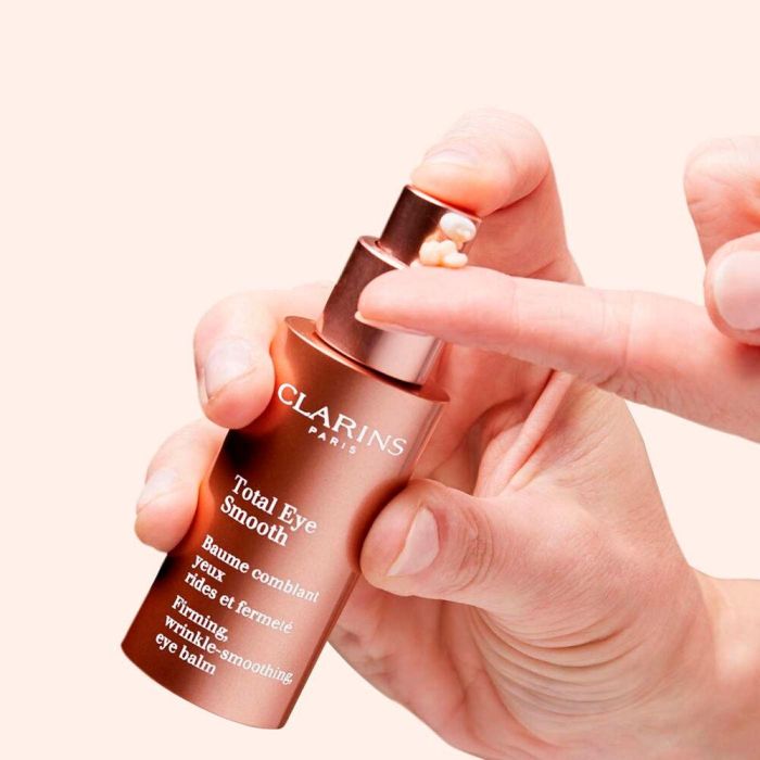 Clarins Total Eye Smooth Contorno De Ojos 15 mL 3