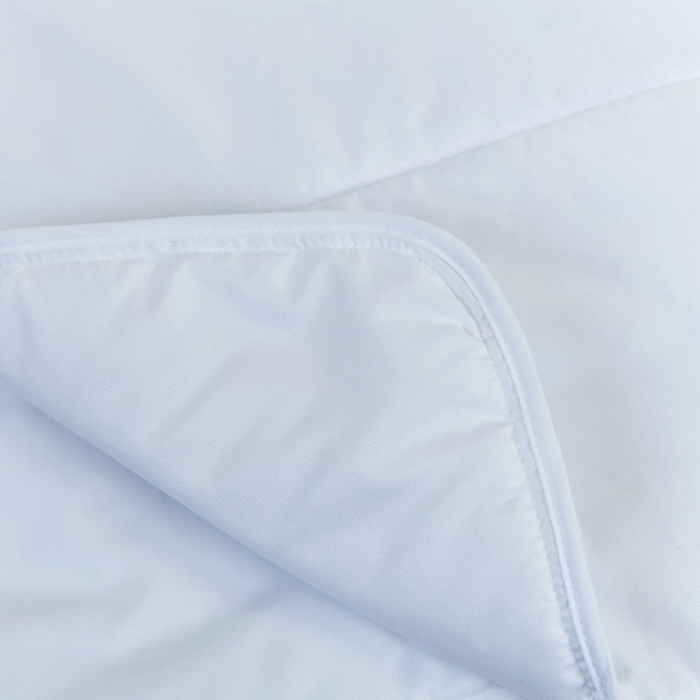 Tineo - Couette bébé 75 x 120 cm Blanc - Tissu Top Cool thermorégulant, moelleuse et douce - Confort nuit sereine - Lavable