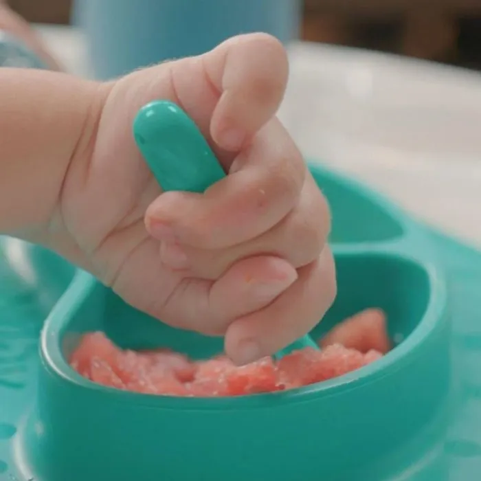 Nuby Lot de 3 Premières Cuillères Bébé en Silicone - Dès 6 Mois - Rose, Bleu, Vert - Apprentissage de l'Alimentation Autonome