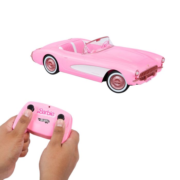 Vehículo Barbie The Movie Hot Wheels RC Corvette 2