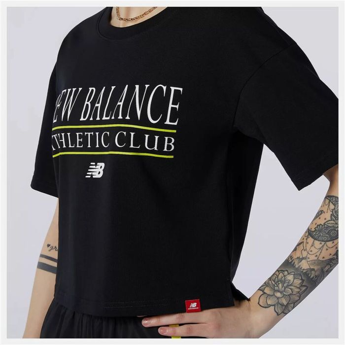 Camiseta de Manga Corta Mujer New Balance Essentials Athletic Club Boxy Negro 1