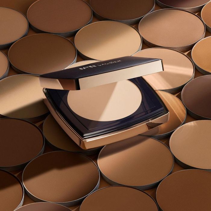 DOUBLE WEAR stay-in-place matte powder 2