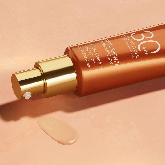 INFINITE BRONZE crema solar con color SPF30 1