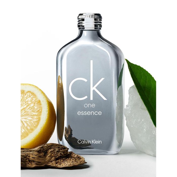 CK ONE ESSENCE Parfum Intense 2