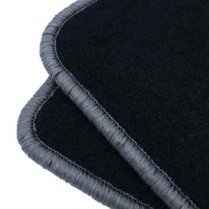 Set de Alfombrillas para Coche OCC Motorsport OCCMC0043GD Mercedes W124 Clase E Sedan 5 Piezas 6