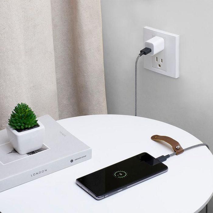 Native Union Belt Cable USB-A a USB-C Zebra 3M - Cable de Carga Reforzado para Carga Potente y Extensa desde Cualquier Lugar 2 Native Union Belt Cable USB-A a USB-C Zebra 3M - Cable de Carga Reforzado para Carga Potente y Extensa desde Cualquier Lugar 2