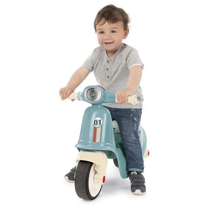 Smoby Porta Scooter Azul para Bebé a Partir de 18 Meses con Llave Mecánica y Faro 1 Smoby Porta Scooter Azul para Bebé a Partir de 18 Meses con Llave Mecánica y Faro 1