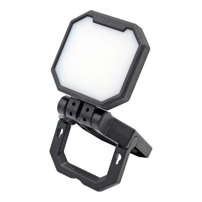 Edm Foco Led Recargable 20W 2.000lm 3 en 1 con Batería, Gancho e Imán, IP44, Power Bank, Negro 1 Edm Foco Led Recargable 20W 2.000lm 3 en 1 con Batería, Gancho e Imán, IP44, Power Bank, Negro 1