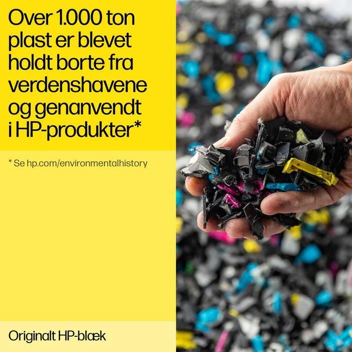 HP 832 1-liter Yellow Latex Ink Cartridge 12 HP 832 1-liter Yellow Latex Ink Cartridge 12