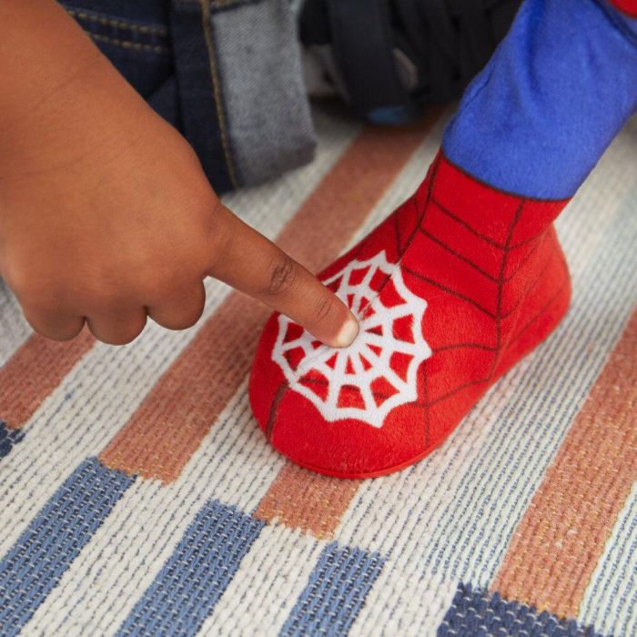 Hasbro F6722 Figura Electrónica Spidey Marvel: Canta, Baila, Gatea. Con Sonidos, Frases y 2 Canciones. Idiomas Español, Inglés y Más +3 años 5 Hasbro F6722 Figura Electrónica Spidey Marvel: Canta, Baila, Gatea. Con Sonidos, Frases y 2 Canciones. Idiomas Español, Inglés y Más +3 años 5