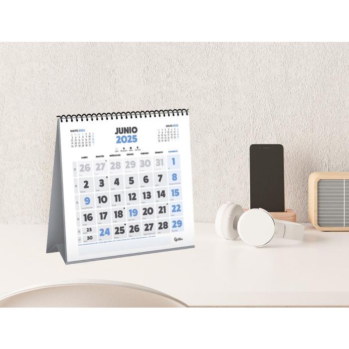 Calendario Espiral Triangular Liderpapel De Sobremesa Serie Clasico 2025 14x15 cm Papel 128 gr 3