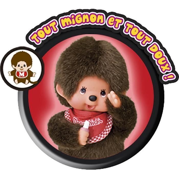 Bandai Monchhichi Peluche Mono Niño con Babero Rojo y Tetina, 20 cm. Muñeco Clásico de Peluche para Coleccionistas y Niños +3 Años. 2