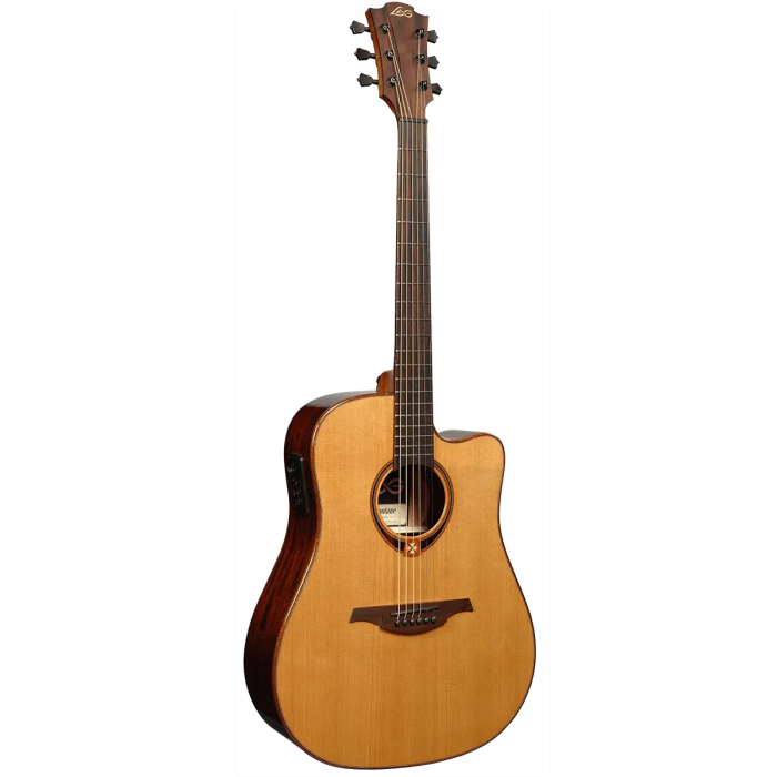 LAG Tramontane 118 A/E Guitarra Acústica Dreadnought Cutaway Tapa Cedro Rojo Macizo Natural Brillante 1