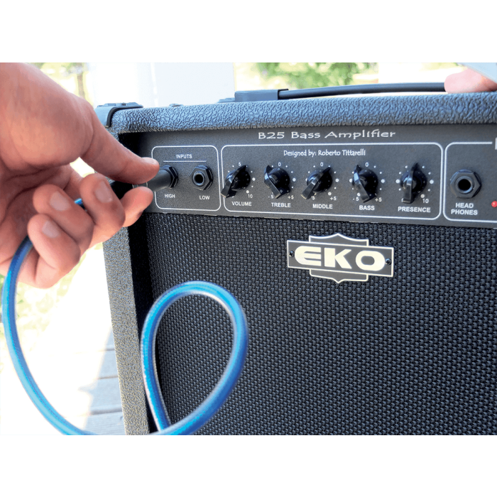 Amplificador Bajo Combo 25W 1 Amplificador Bajo Combo 25W 1