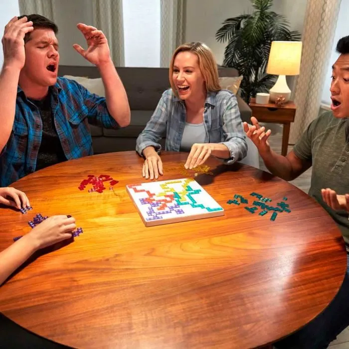 Mattel Games Blokus Refresh BJV44 Juego de Mesa para toda la Familia 4