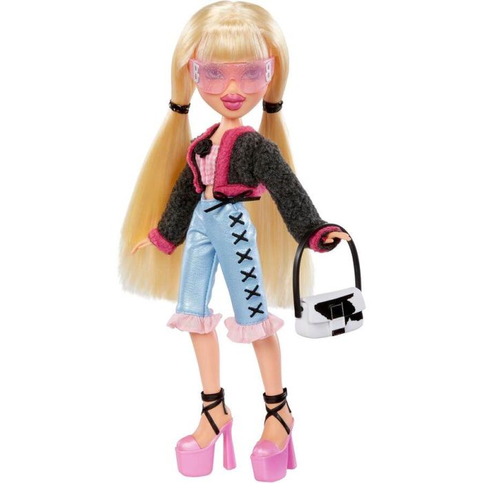 MGA Muñeca Cloe Goin Out Bratz 25cm con Accesorios MGA Muñeca Cloe Goin Out Bratz 25cm con Accesorios