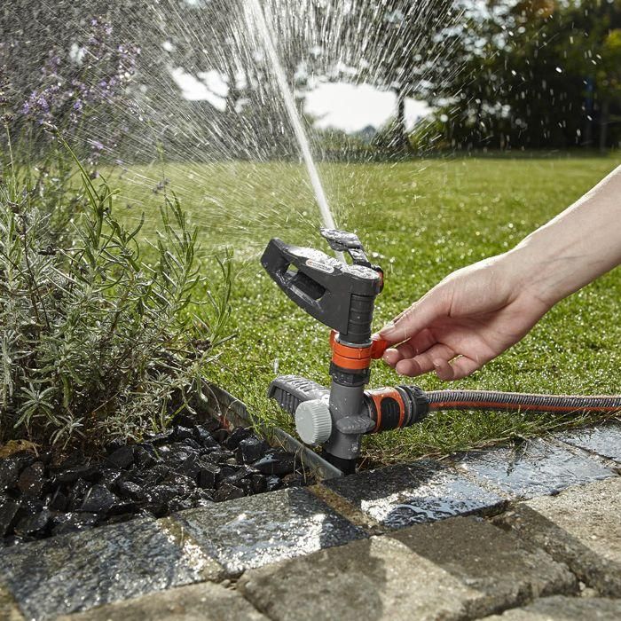 Gardena Aspersor de Impacto Sectorial Comfort, Alcance 5-12.5m, Cobertura 75-490m² 1