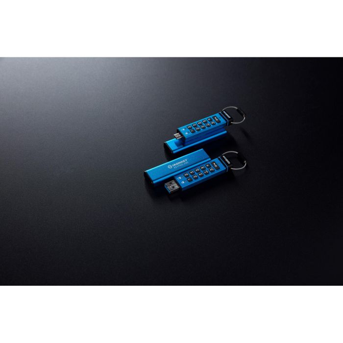 Kingston IronKey Keypad 200C - Memoria USB-C 256GB, Seguridad AES-256 con Teclado, FIPS 140-3, Resistente al Agua IP68 2