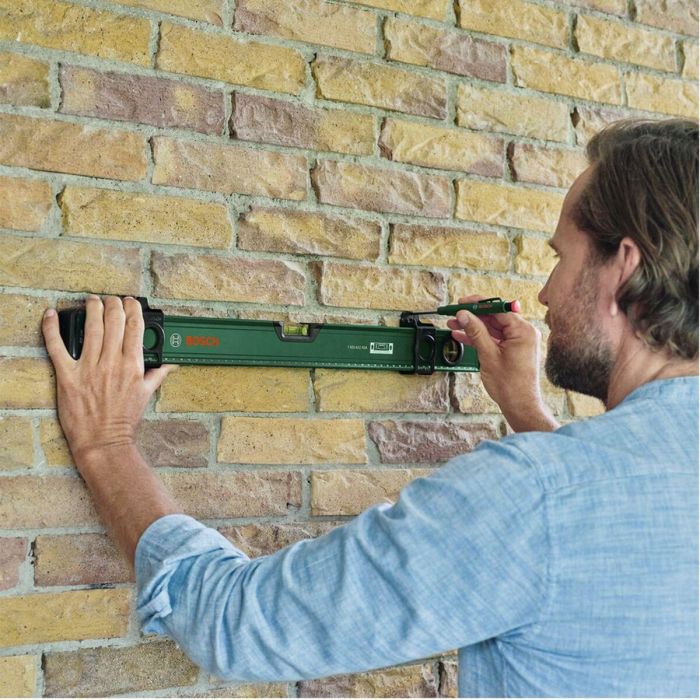 Bosch Nivel de burbuja 60 cm BOS4053423253856 (2 cursores, ampollas fluorescentes horizontales y verticales, escala métrica, ranura en V) 2