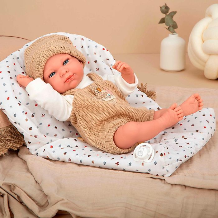 Muñecas Arias 60898 Muñeco Elegance Cris, 40 cm, con Saco de Dormir, Peto Beige y Chupete para Bebés +0 Meses 3 Muñecas Arias 60898 Muñeco Elegance Cris, 40 cm, con Saco de Dormir, Peto Beige y Chupete para Bebés +0 Meses 3