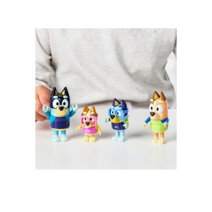 Moose Toys MOO0630996175477 Figuras en Miniatura Bluey La Familia en la Playa (4 figuras) 2 Moose Toys MOO0630996175477 Figuras en Miniatura Bluey La Familia en la Playa (4 figuras) 2