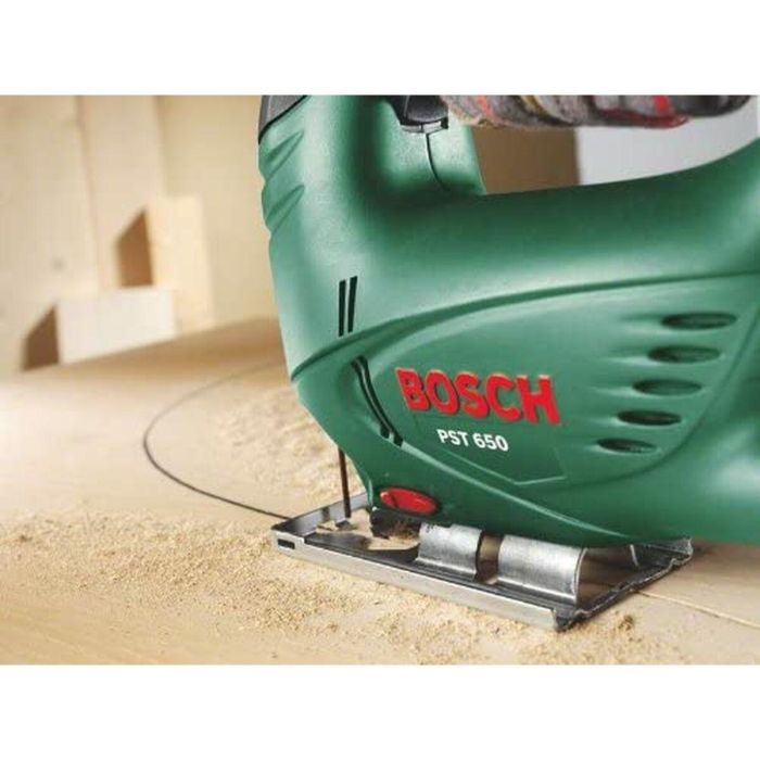 Bosch PST 650 CT Sierra de calar para cortes precisos rectos y curvos, compacta, ligera, de manejo cómodo y vibración mínima. 8