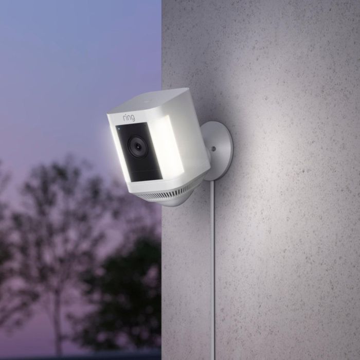 Ring Spotlight Cam Plus Plug-In, Cámara de seguridad IP exterior Wi-Fi Full HD 1080p, Detección de movimiento, Blanco 5 Ring Spotlight Cam Plus Plug-In, Cámara de seguridad IP exterior Wi-Fi Full HD 1080p, Detección de movimiento, Blanco 5