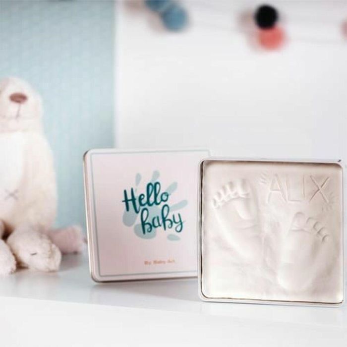 Baby Art Magic Box Kit Huellas y Manos de Bebé Cuadrado en Caja Metálica - Pasta Dermatológicamente Testada Sin Horno Regalo Nacimiento Bautismo 1 Baby Art Magic Box Kit Huellas y Manos de Bebé Cuadrado en Caja Metálica - Pasta Dermatológicamente Testada Sin Horno Regalo Nacimiento Bautismo 1