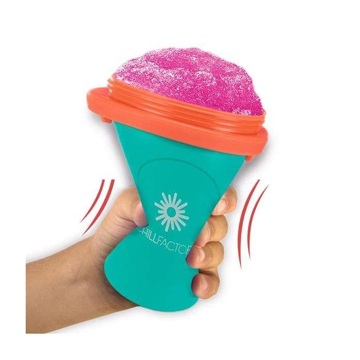 Bandai Maquina de Granizar Chillfactor (Congela, Aprieta y Disfruta) 10.5x10.5x18.8cm - Modelos Surtidos