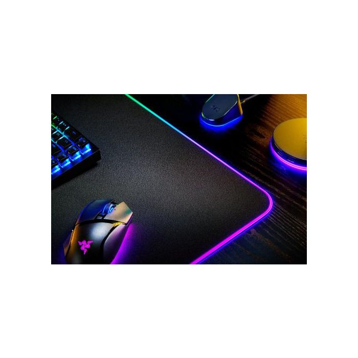 Razer Strider Chroma Alfombrilla de ratón para juegos Negro, RZ02-04490100-R3M1, Poliéster, Retroiluminación LED Multicolor 5 Razer Strider Chroma Alfombrilla de ratón para juegos Negro, RZ02-04490100-R3M1, Poliéster, Retroiluminación LED Multicolor 5