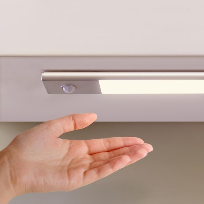 Emuca Aplique LED recargable por USB Kaus con sensor de movimiento, L240mm, Plástico y Aluminio, Anodizado mate 5 Emuca Aplique LED recargable por USB Kaus con sensor de movimiento, L240mm, Plástico y Aluminio, Anodizado mate 5